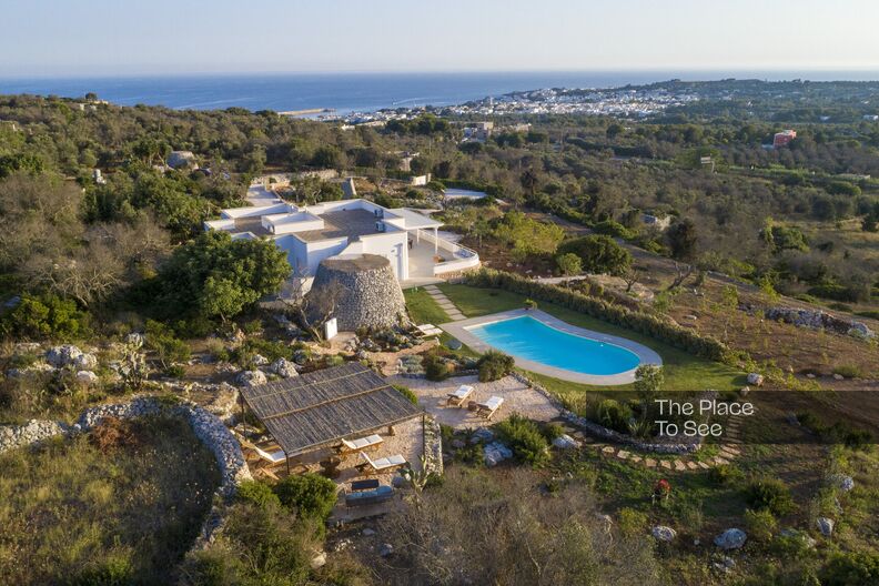 Modern house on the Adriatic Sea