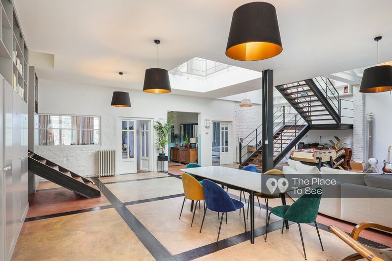 Colorful and family-friendly loft with rooftop