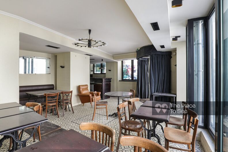 Patinated Parisian bistro available every day