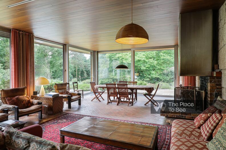 70s Californian architect-designed house with swimming pool
