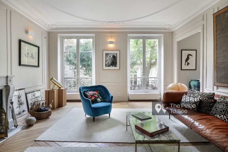 Appartement Haussmannien avec mobilier vintage et 70's