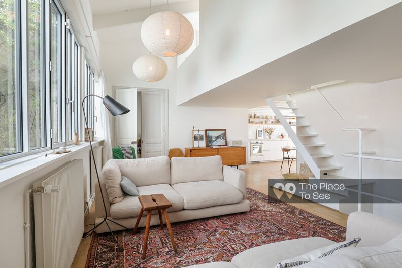 Petite maison loft à la décoration chaleureuse et élégante