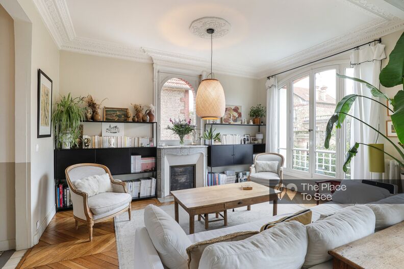 Maison meulière familiale avec piscine et poolhouse