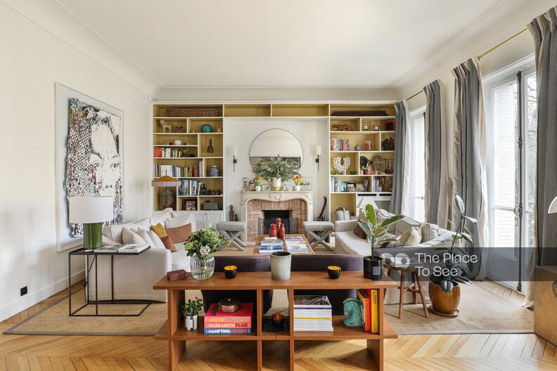 Duplex dans un immeuble haussmannien entre Art Déco et contemporain