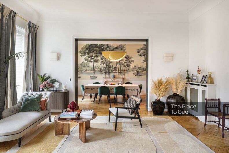 Duplex dans un immeuble haussmannien entre Art Déco et contemporain