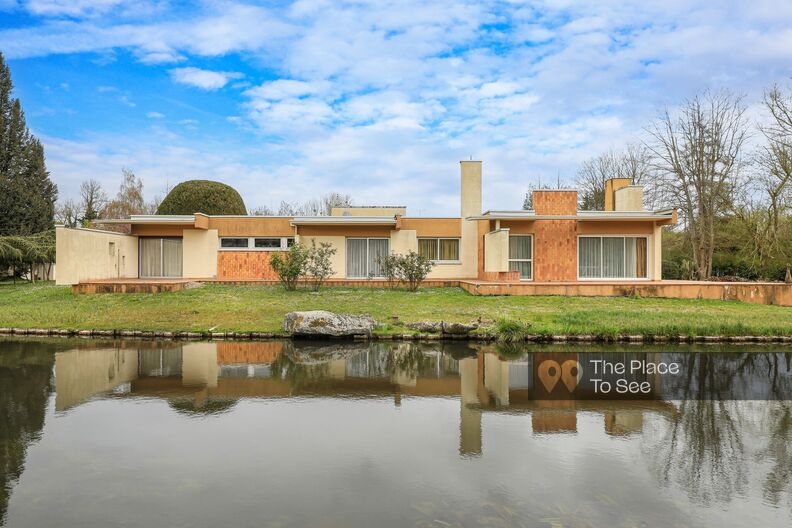 Maison d'architecte seventies à la campagne