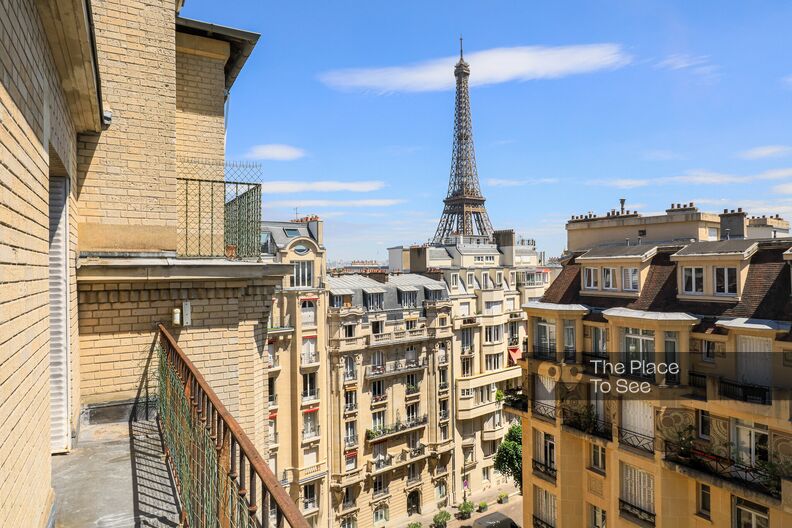 Appartement luxueux en duplex avec vue sur la Tour Eiffel