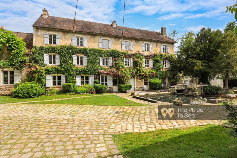 Charming countryside house by the river