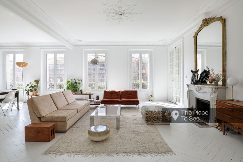 Appartement haussmannien épuré et design