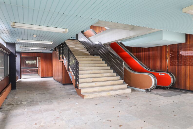 Hippodrome des années 70 en friche