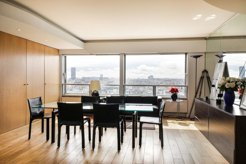 Grand appartement avec baie vitré